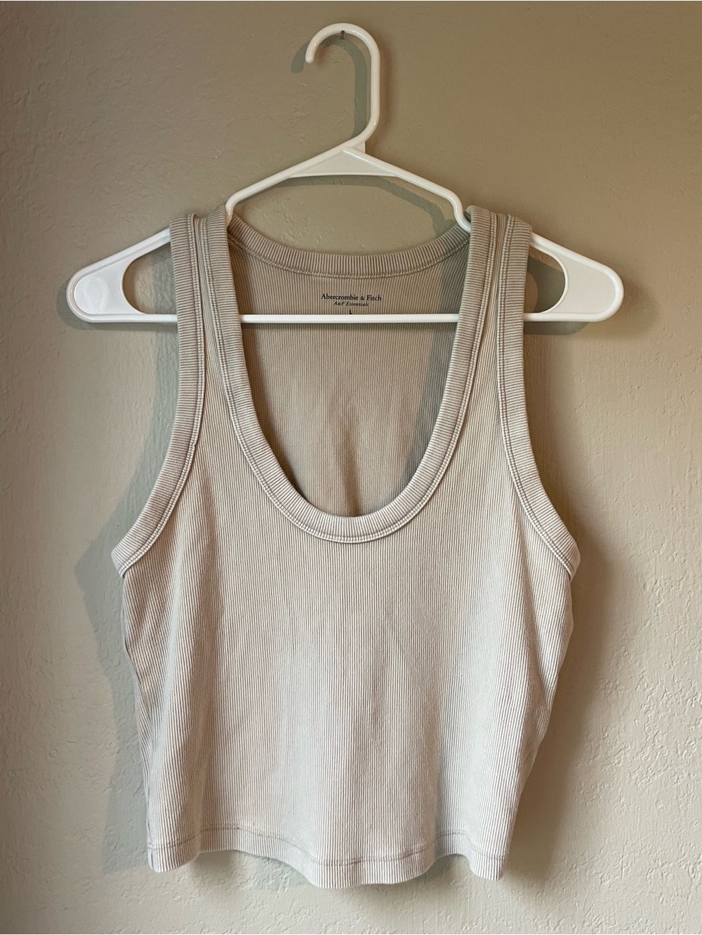 Abercrombie & Fitch Women's Ribbed Tank Top in Beige Size Large